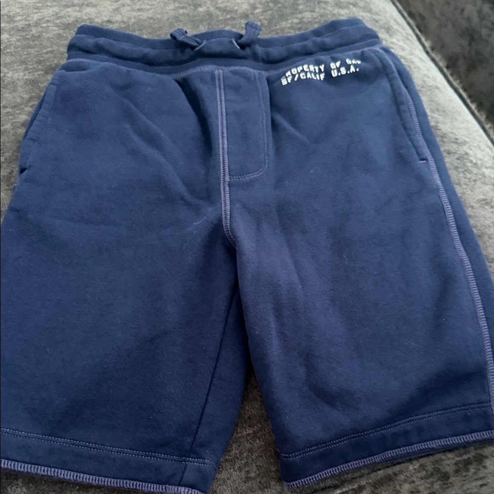 Gap boys short size large brand new no tags never used